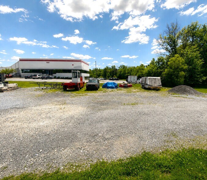 1139 Phoenixville Pike, West Chester, PA à louer - Photo du bâtiment - Image 3 de 9