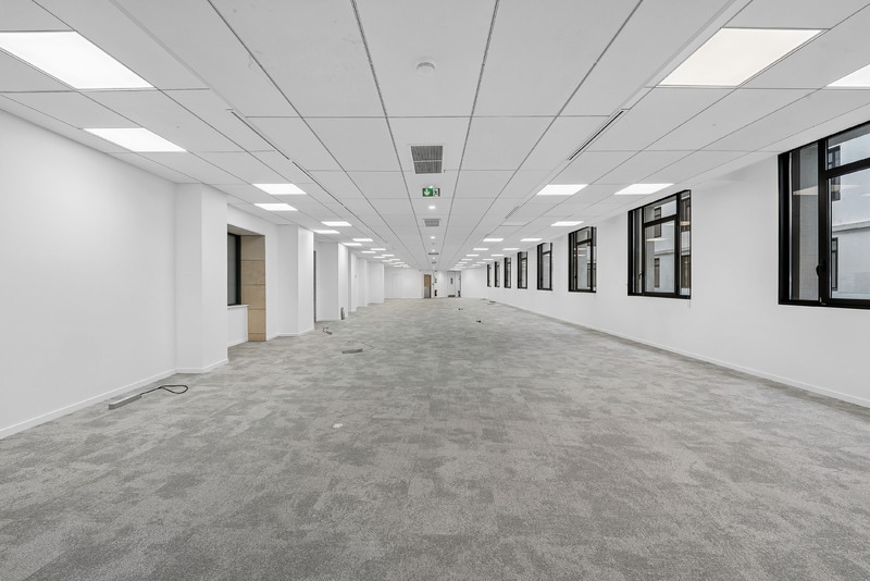 25-27 Rue D'Astorg, Paris for lease - Building Photo - Image 2 of 16