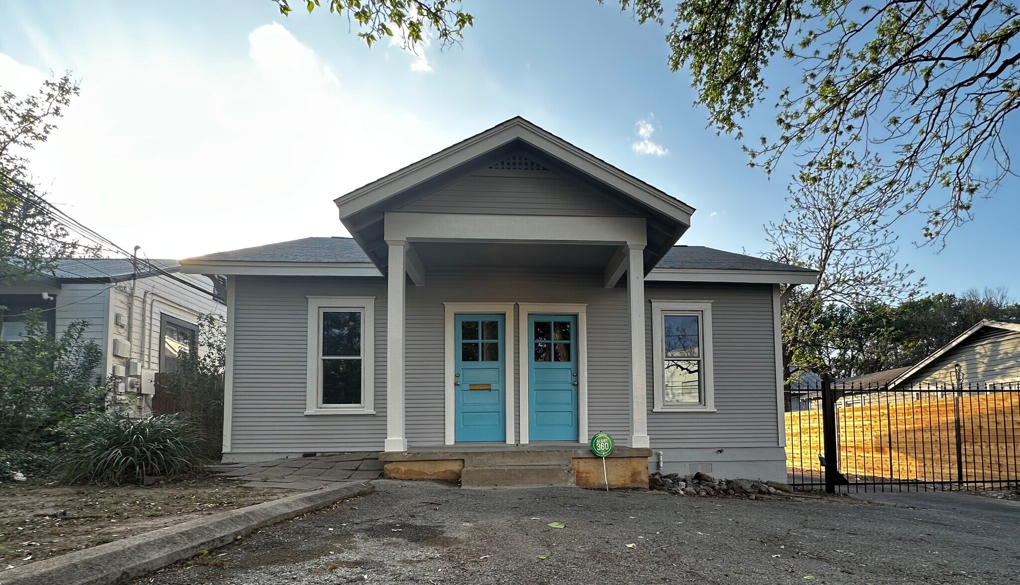2118 Oxford St, Austin, TX à louer Photo du bâtiment- Image 1 de 19
