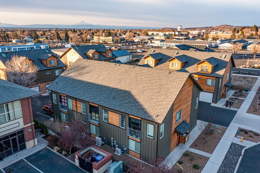 1441-1461 NW 4th St, Redmond, OR à vendre - Photo du bâtiment - Image 3 de 55