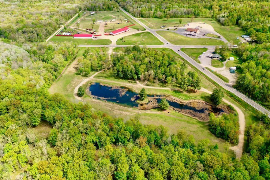 M-55 & M-37, Wellston, MI à vendre - Photo du bâtiment - Image 2 de 15