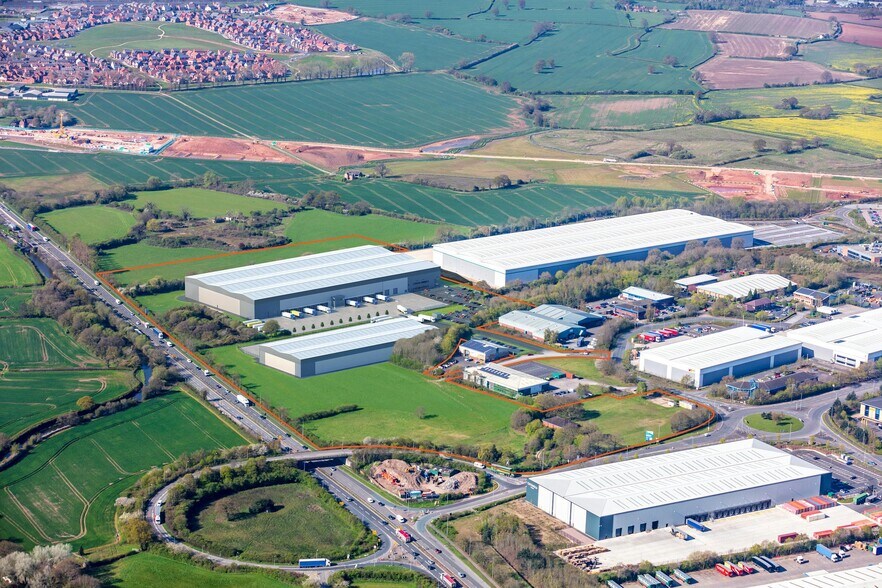 Wellington Crescent, Lichfield à louer - Photo du bâtiment - Image 2 de 5