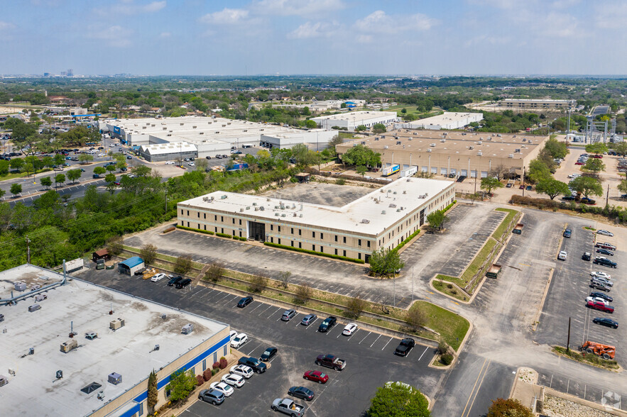 1300 E Anderson Ln, Austin, TX for lease - Aerial - Image 3 of 5