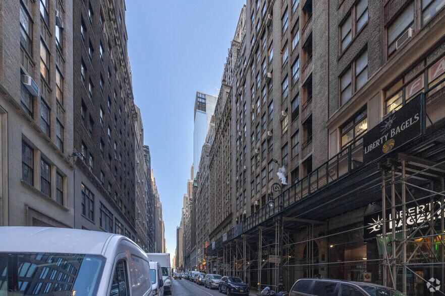 248 W 35th St, New York, NY à louer - Photo principale - Image 1 de 5