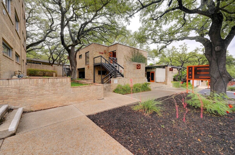 8647 Wurzbach Rd, San Antonio, TX à vendre Photo principale- Image 1 de 38