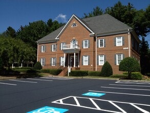 284 S Main St, Alpharetta, GA for lease Building Photo- Image 2 of 19