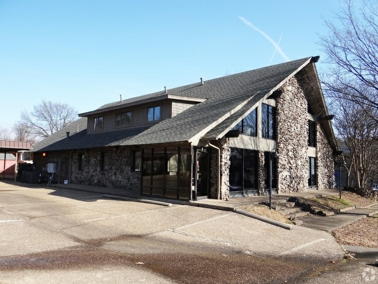 2904 Jenny Lind Rd, Fort Smith, AR à vendre - Photo du bâtiment - Image 1 de 1