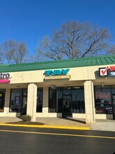 605 Newmarket Dr, Newport News, VA for lease Building Photo- Image 1 of 2