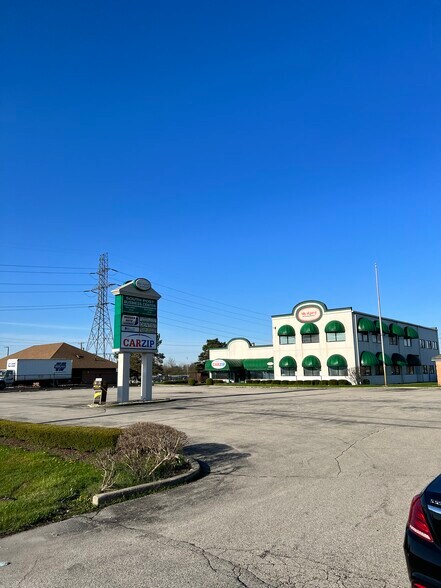 Post Road & I-74 Development Site portefeuille de 5 propriétés à vendre sur LoopNet.ca - Photo du bâtiment - Image 3 de 29