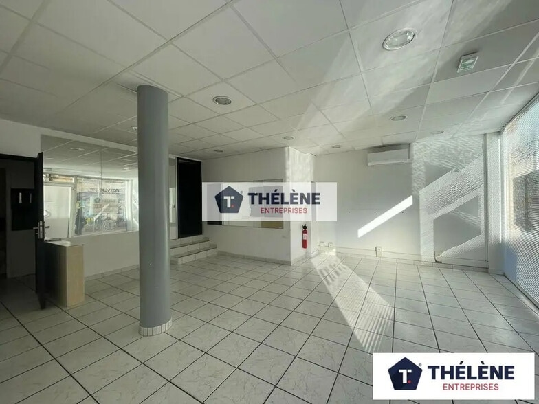 Office in Montpellier for sale - Interior Photo - Image 1 of 7