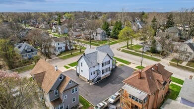 323 S Hale St, Wheaton, IL - Aerial  map view