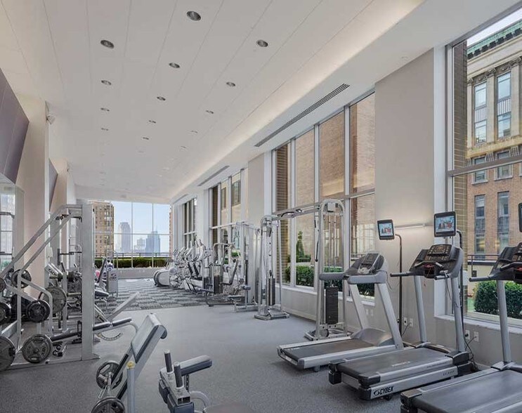 90 Washington St, New York, NY for lease - Interior Photo - Image 2 of 2