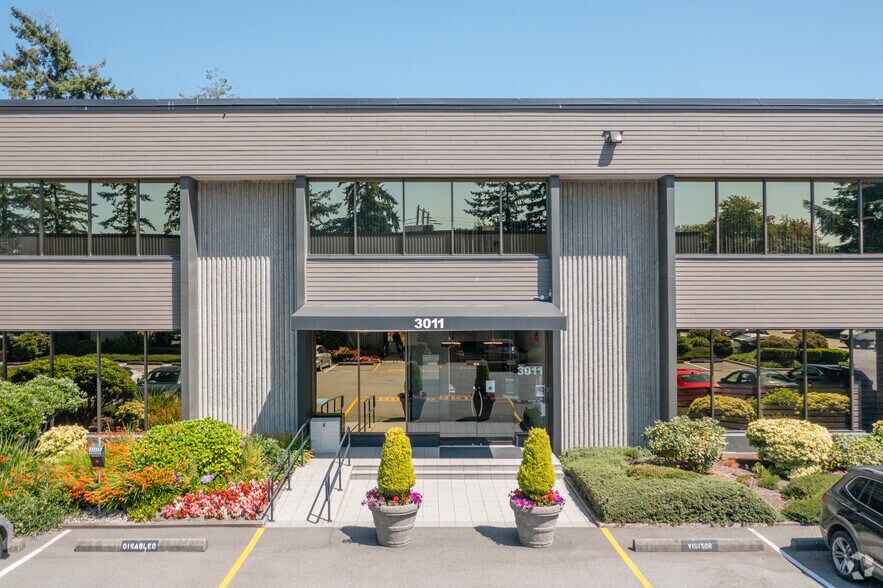 3011 Viking Way, Richmond, BC à louer - Photo du bâtiment - Image 3 de 7