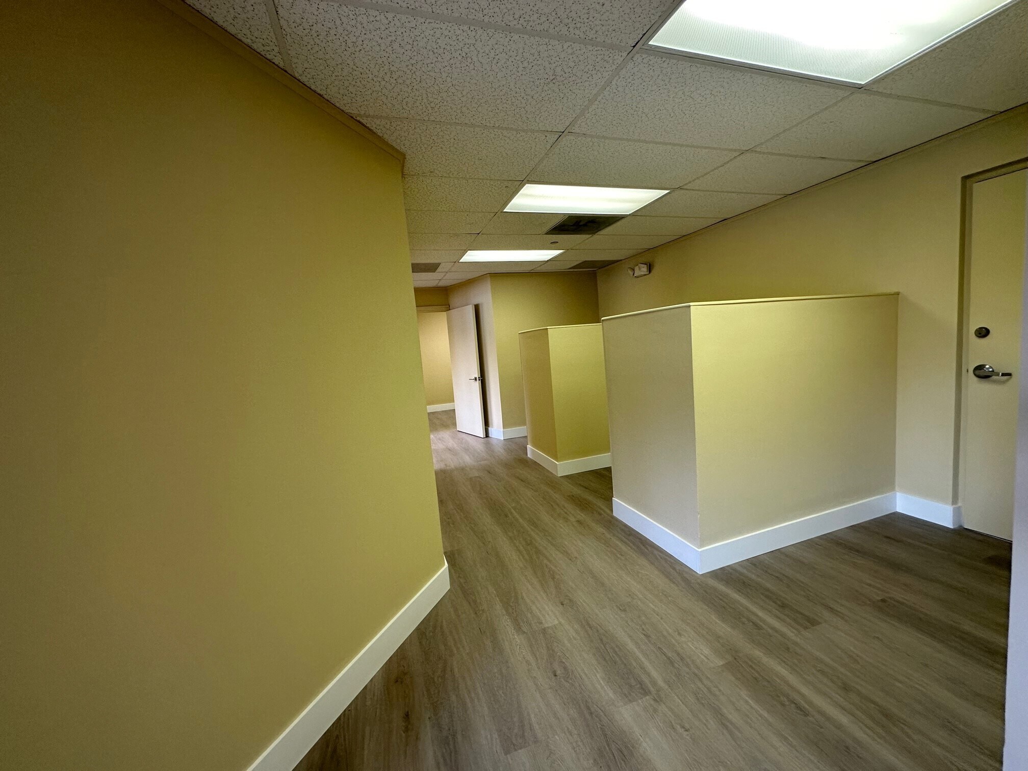 10800 NW 21st St, Miami, FL for lease Interior Photo- Image 1 of 18