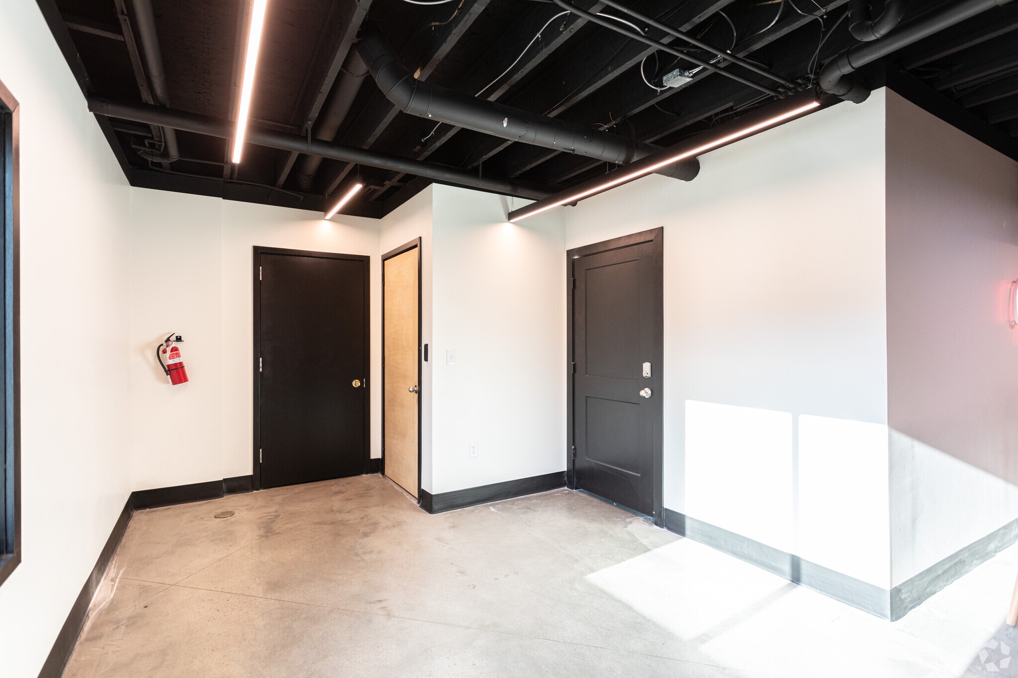 495 W University Pky, Orem, UT for lease Interior Photo- Image 1 of 9