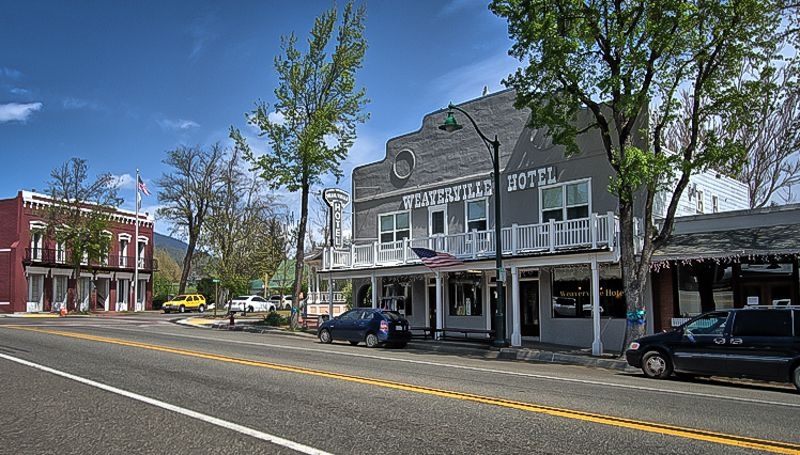 481 Main St, Weaverville, CA à vendre - Photo principale - Image 1 de 1