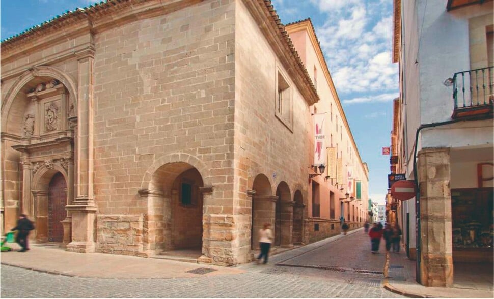 Multifamily in Baeza, Jaén for sale - Building Photo - Image 3 of 18