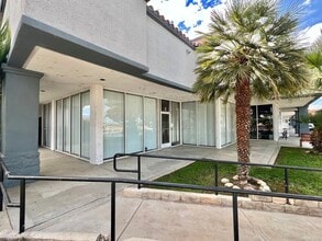 520-540 W Palmdale Blvd, Palmdale, CA for lease Interior Photo- Image 1 of 10