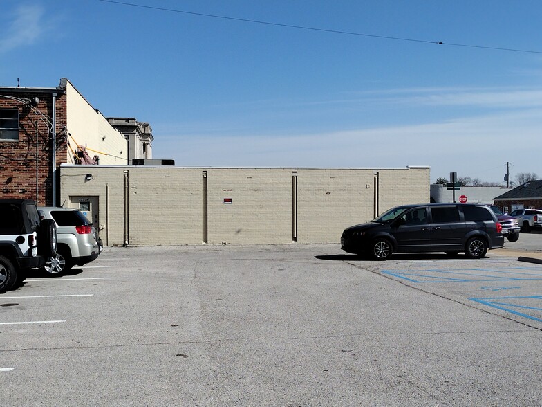 29-33 S Oak St, Union, MO à vendre - Photo du bâtiment - Image 3 de 10