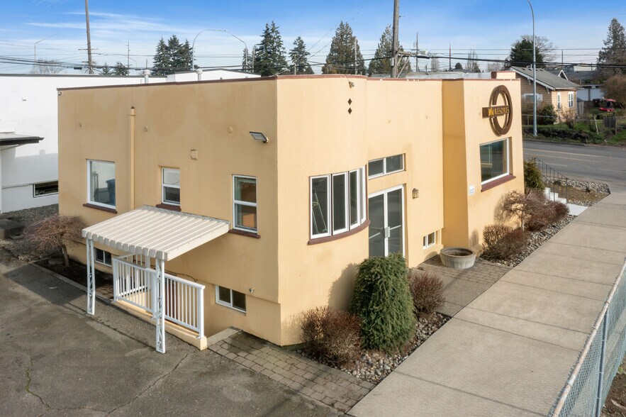 3108 S Union Ave, Tacoma, WA à vendre - Photo du bâtiment - Image 3 de 37