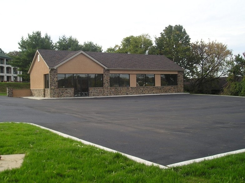 1010 W Baltimore Pike, Media, PA à vendre - Photo du bâtiment - Image 2 de 7