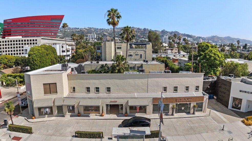 8611 Melrose Ave, West Hollywood, CA for lease - Building Photo - Image 3 of 4