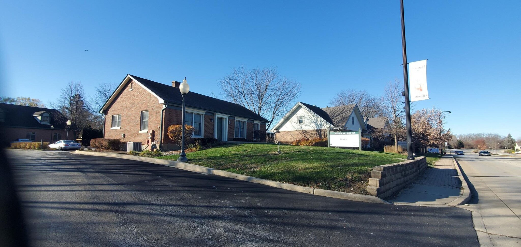 132 W Lake St, Bloomingdale, IL for lease Building Photo- Image 1 of 12