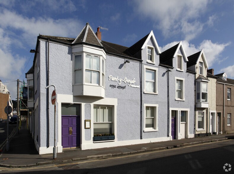 Oxford St, Swansea à vendre - Photo principale - Image 1 de 2