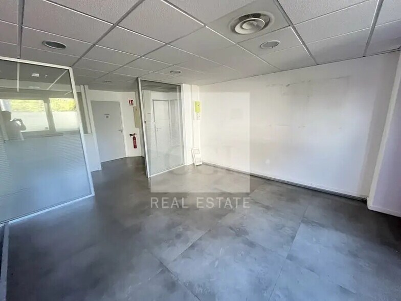 Office in Tassin-la-Demi-Lune for lease - Interior Photo - Image 2 of 8