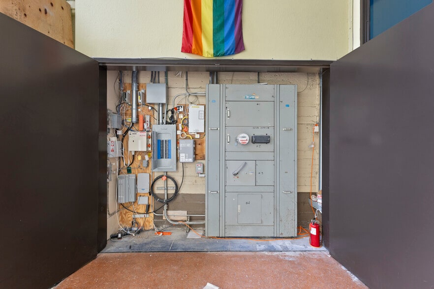 1422 Harrison St, Oakland, CA for sale - Building Photo - Image 3 of 23