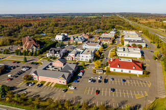 More details for 105 Boul Du Carrefour, Bromont, QC - Retail for Lease