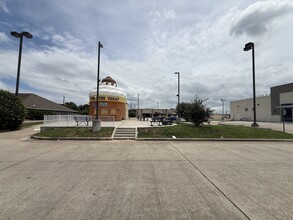 7018 Fry Rd, Cypress, TX for lease Interior Photo- Image 1 of 9