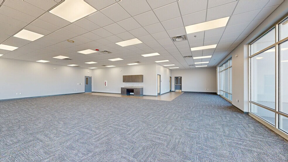 Gateway Blvd W, El Paso, TX à louer - Numérisation 3D de Matterport - Image 3 de 15