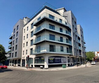Plus de détails pour 15-18 Canute Rd, Southampton - Commerce de détail à louer