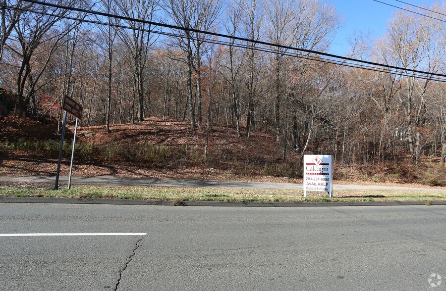 3360 Whitney Ave, Hamden, CT à louer - Photo du bâtiment - Image 3 de 6