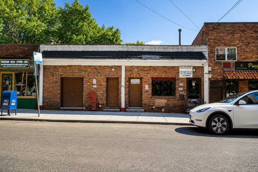 4236 235th St, Little Neck, NY for sale - Building Photo - Image 1 of 12