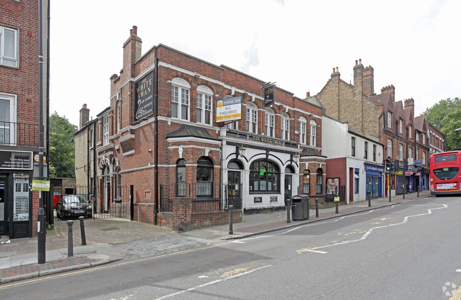 22 The Village, London for lease - Primary Photo - Image 1 of 2