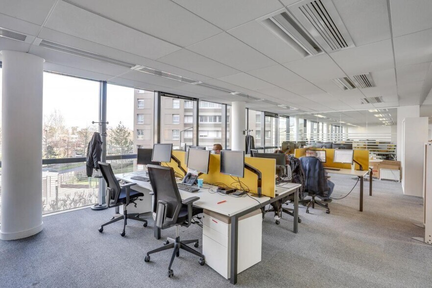 4-6 Rue Gambetta, Malakoff à vendre - Photo du bâtiment - Image 2 de 28