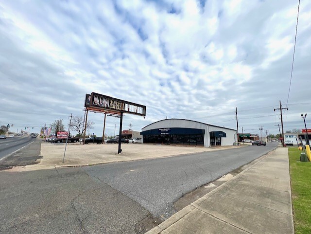 107 Bridge St, West Monroe, LA for lease Building Photo- Image 1 of 8