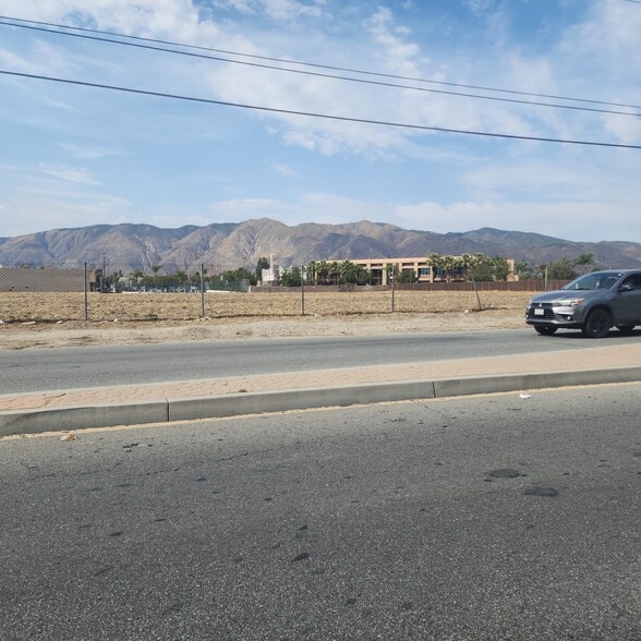 E Commonwealth Ave, San Jacinto, CA à vendre - Photo du bâtiment - Image 3 de 8