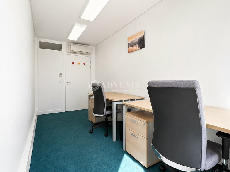 71 Rue Fondary, Paris for lease - Interior Photo - Image 2 of 5