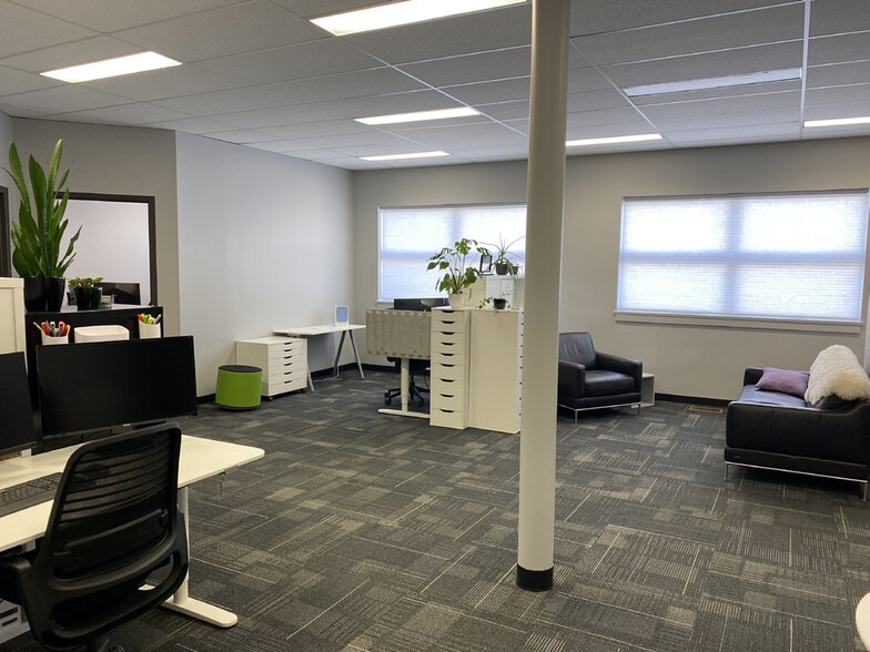 2222 Albert St, Regina, SK à louer - Photo intérieure - Image 3 de 5