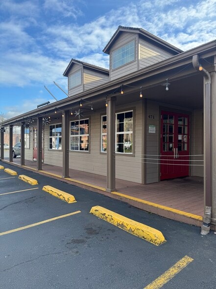 471 S A St, Springfield, OR for lease - Building Photo - Image 3 of 15