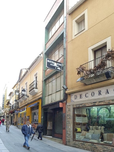 Retail in Cáceres, Cáceres for sale - Primary Photo - Image 1 of 3