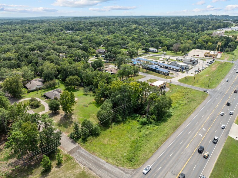 103 Wesley Dr, Palestine, TX for lease - Building Photo - Image 3 of 12