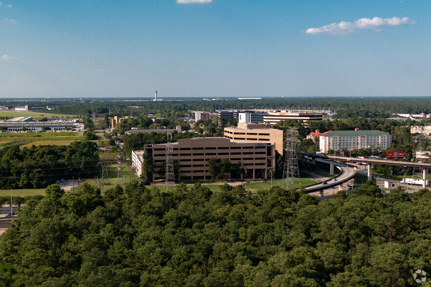 3663 N Sam Houston Pky E, Houston, TX for lease - Aerial - Image 2 of 7