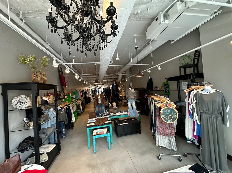 20 Wilcox St, Castle Rock, CO à louer - Photo intérieure - Image 2 de 11