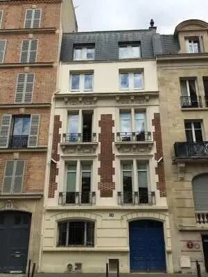 Office in Paris for sale Building Photo- Image 1 of 16