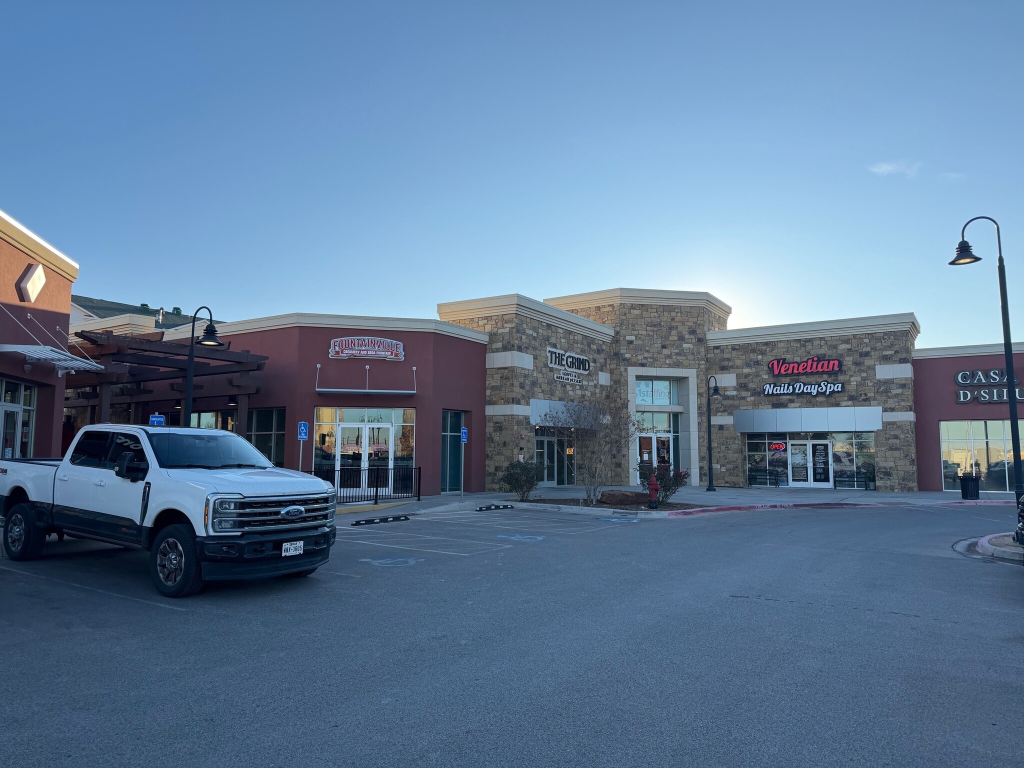 1401 N LOOP 250, Midland, TX for lease Building Photo- Image 1 of 10