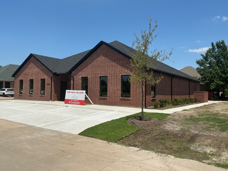 2806 Prince George Ave, DeSoto, TX à louer - Photo du bâtiment - Image 2 de 4